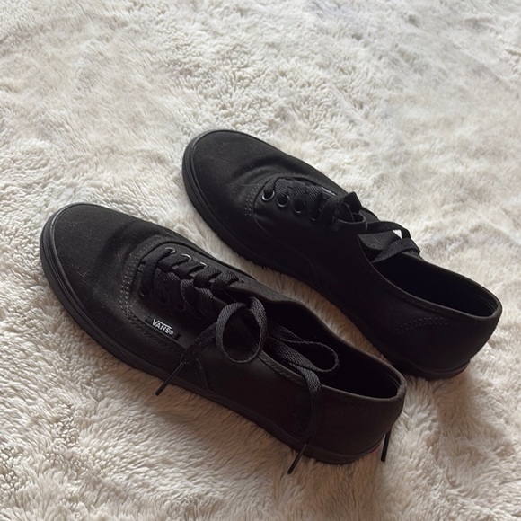 Vans Black Canvas Sneakers –Women’s 6 / Men’s 4.5 | Iconic Streetwear Style - Picture 1 of 7